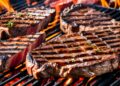 Hochwertige Steak Cuts auf dem Grillrost